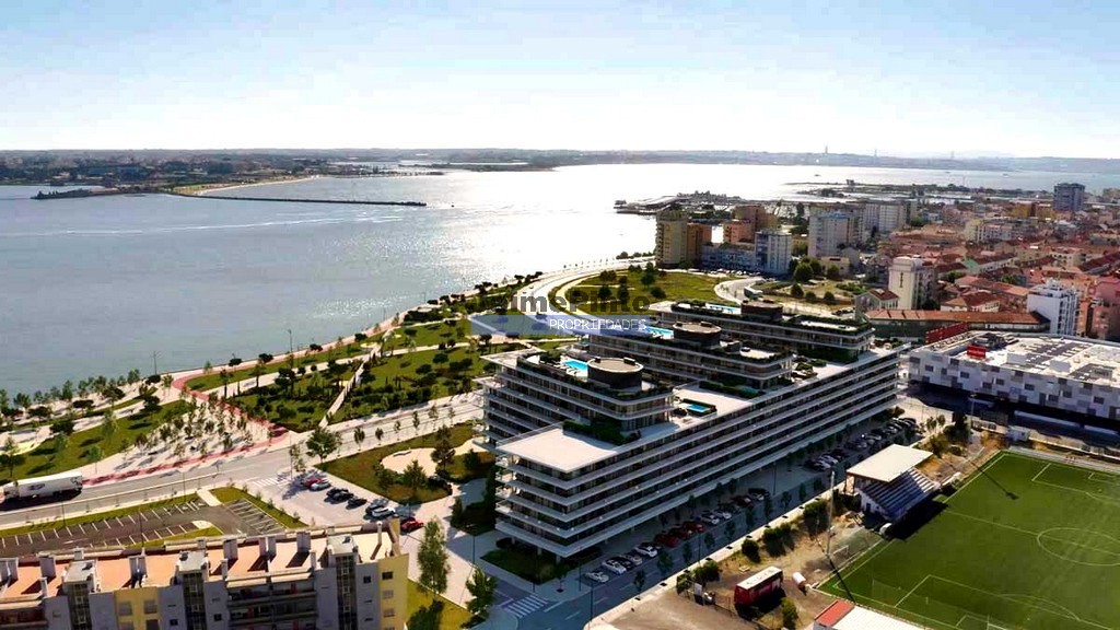 Terreno p/ contr. altura - ST - BARREIRO