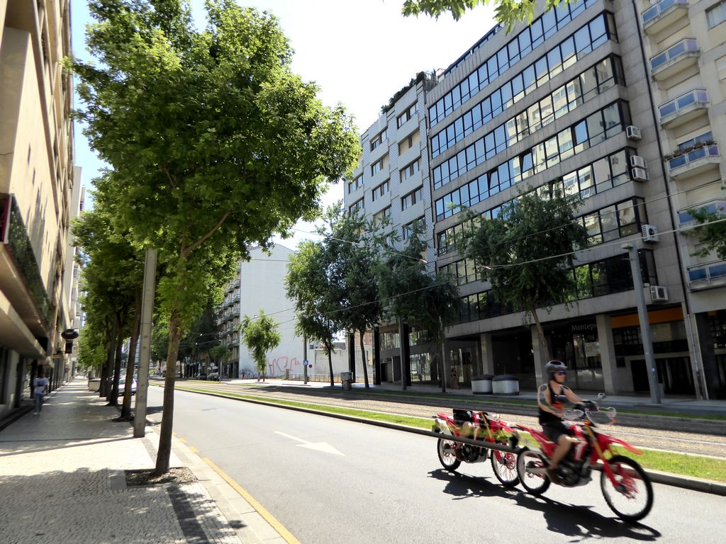 Terreno p/ contr. altura