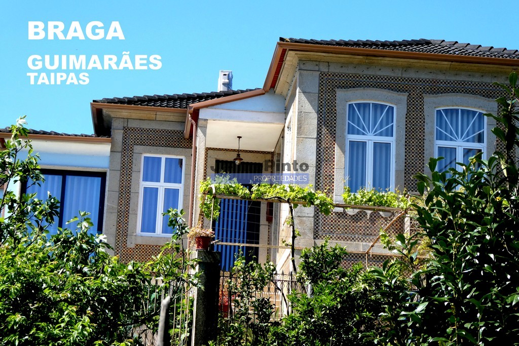 Moradia isolada - T5 - GUIMARÃES
