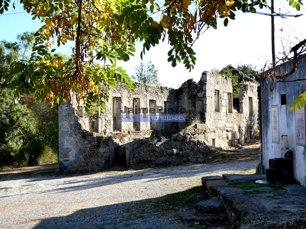 Terreno p/ moradia