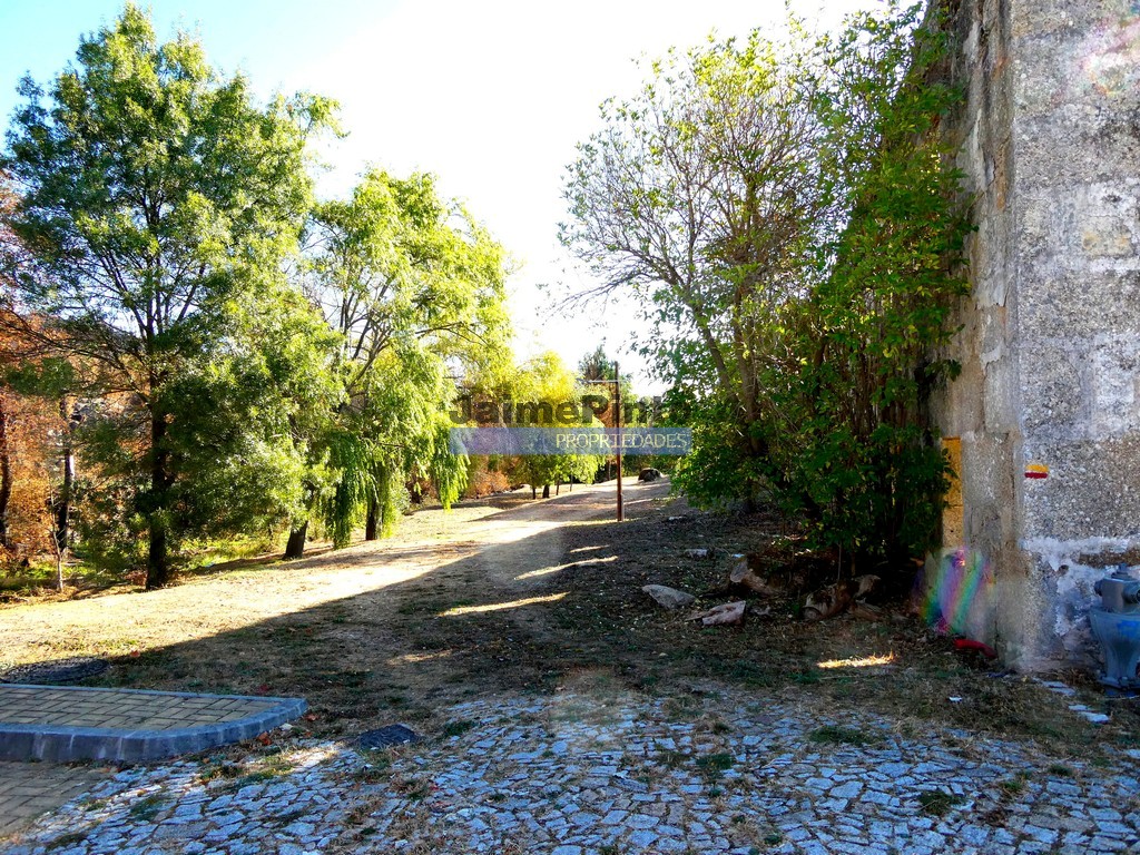 Terreno p/ moradia