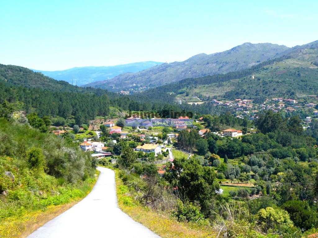 Terreno p/ moradia - ST - PONTE DE LIMA